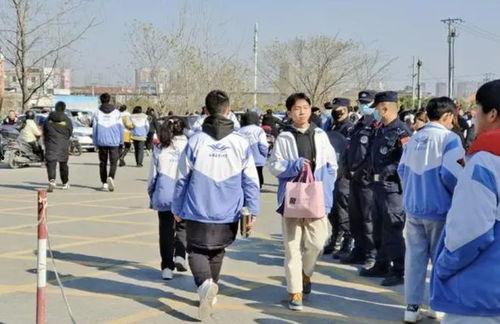 吉林市校服爆料事件视频,揭开校园服装乱象背后的真相 第2张 吉林市校服爆料事件视频,揭开校园服装乱象背后的真相 第2张